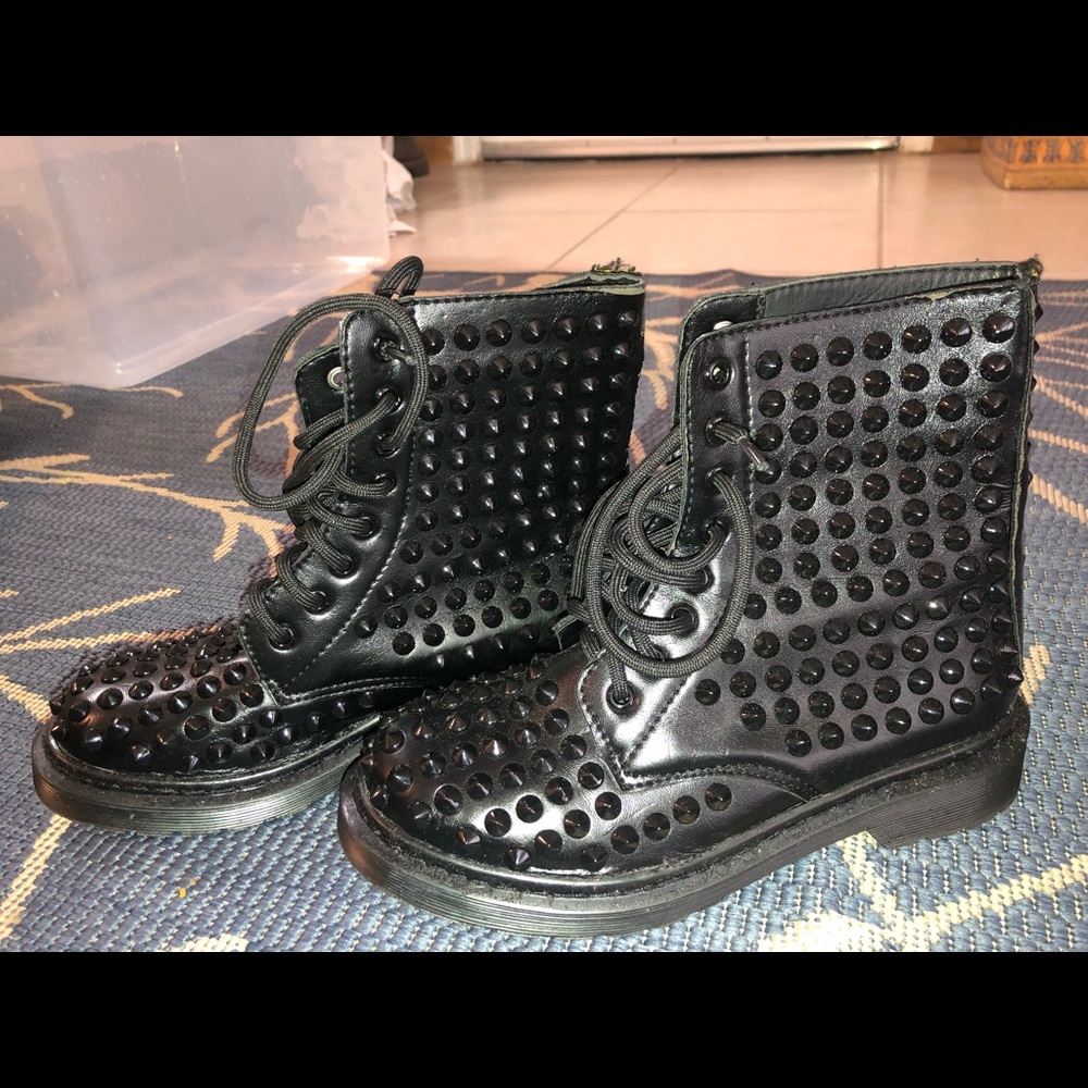 RARE dr martens boots. Doc martens